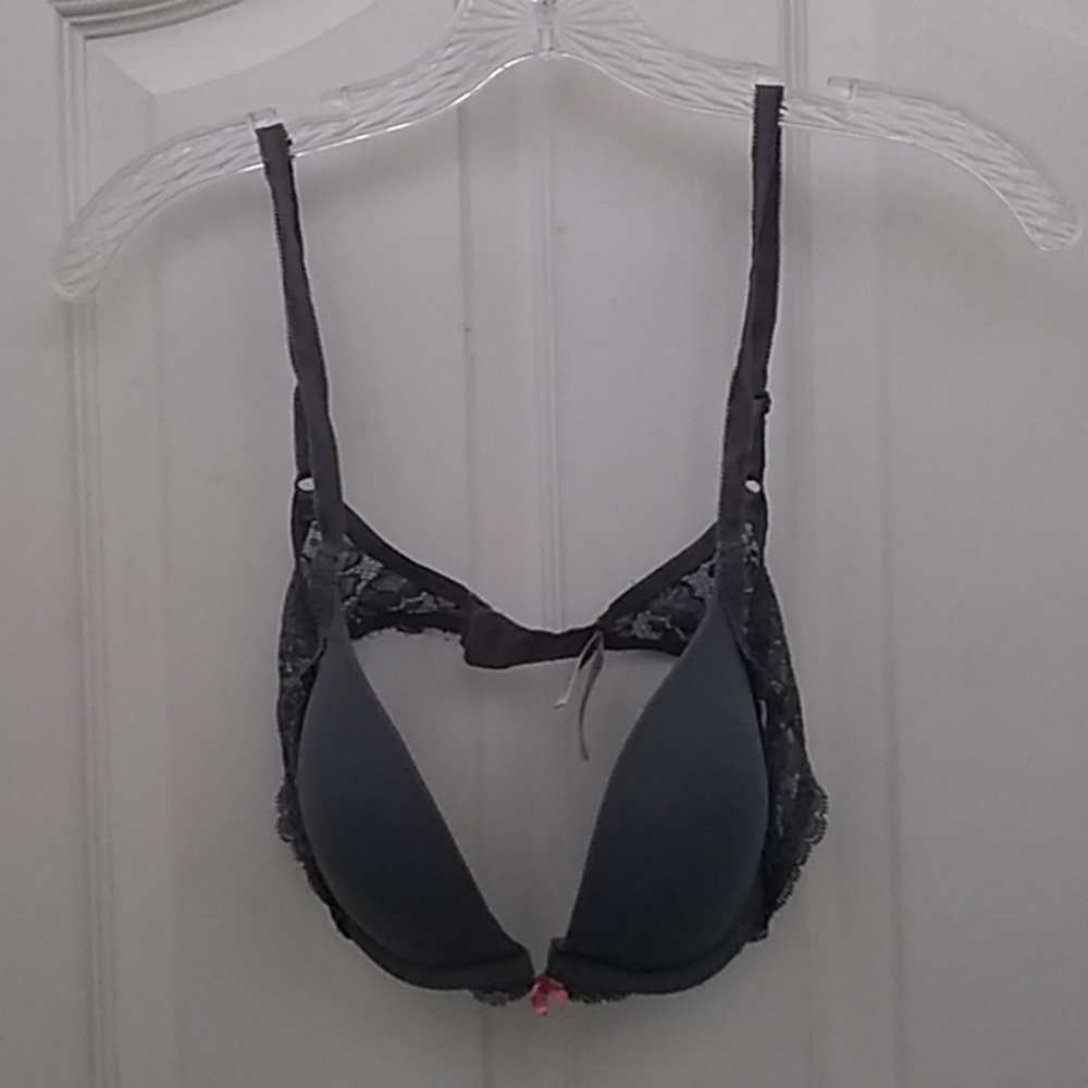 FINAL MARKDOWN Ladies' Victoria's Secret Dream Angels Push-Up Bra (34C)